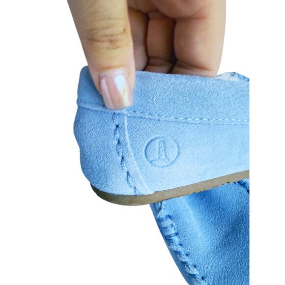 Land's End Women's Fuzzy Lined Suede Moccasin Slippers Baby Blue 6B Lounge Cozy - Picture 5 of 9